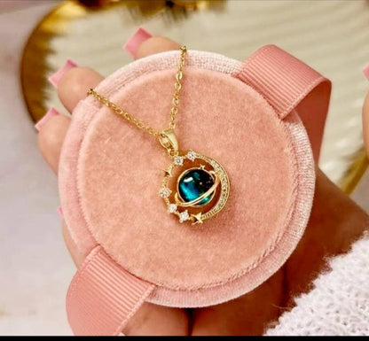 Collar Luz de Venus y la luna